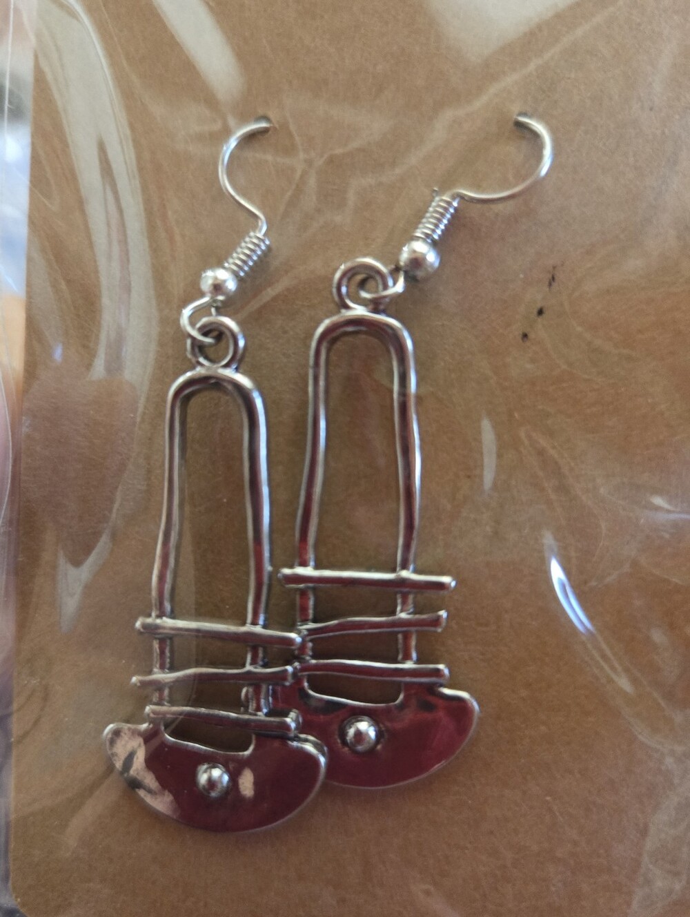 Silver Sculptural Wire Drop Earrings - Modern Feminine Style